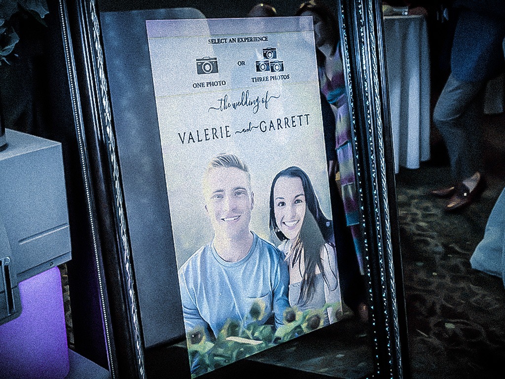 Immerse yourself in the magic of our Virtual Mirror Booth