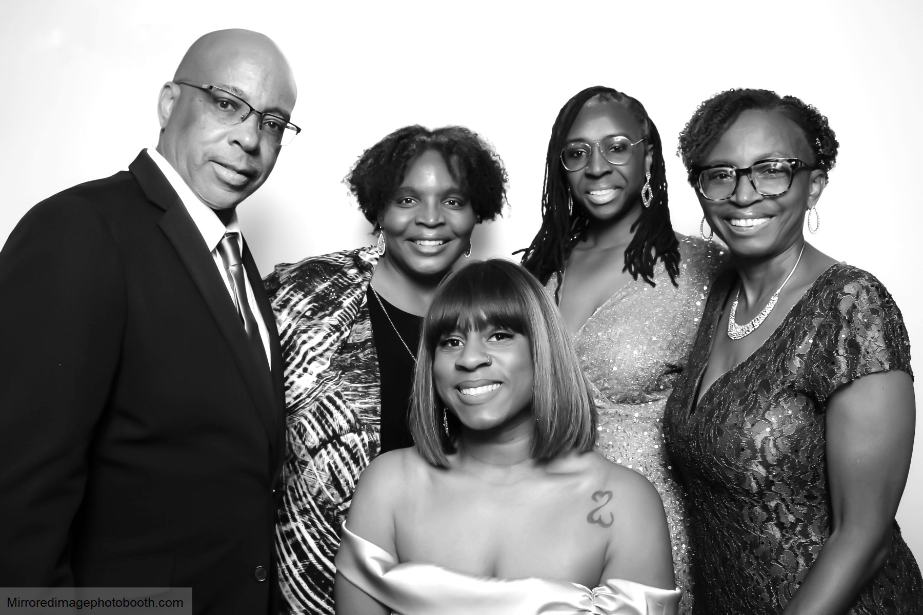 glam booth 5 no logo